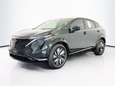 Used 2024 Nissan Ariya AWD image 3