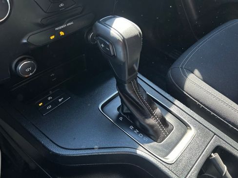 Used 2019 Ford Ranger XL w/ Equipment Group 101A Mid image 19