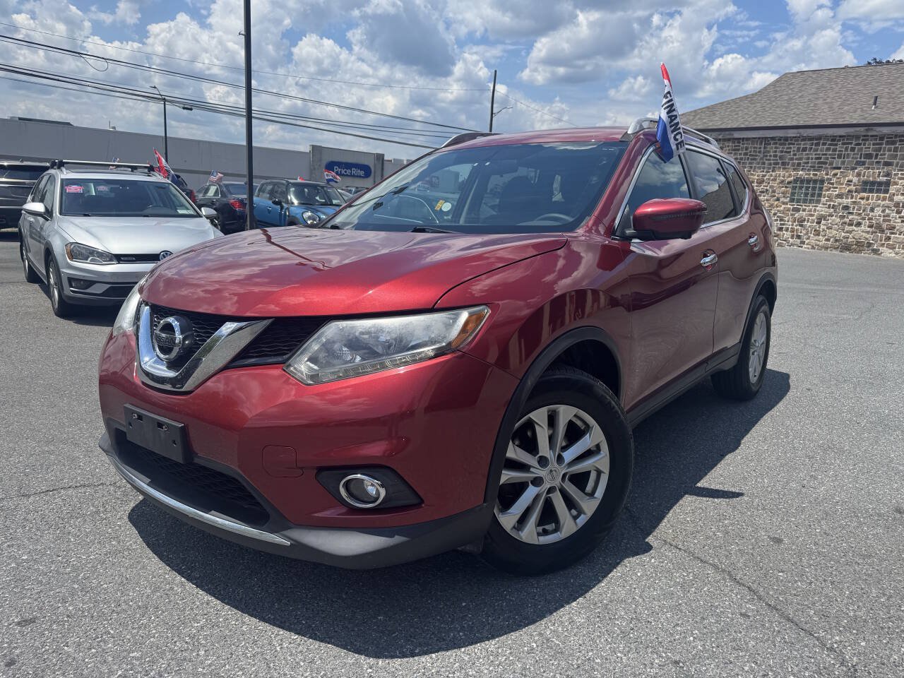Used 2016 Nissan Rogue SV w/ SV Premium Package AWD/4WD image 2