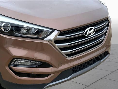 Used 2016 Hyundai Tucson Limited w/ Option Group 03 FWD image 29