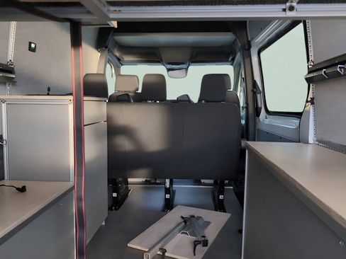 Used 2021 Freightliner Sprinter 2500 image 20