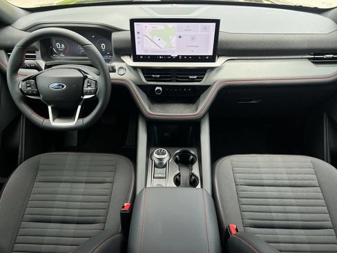 New 2026 Ford Explorer ST-Line w/ ST-Line Street Pack RWD image 2