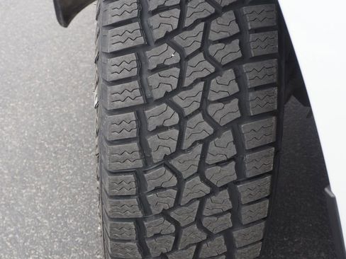 Used 2023 RAM 2500 Big Horn w/ Level 1 Equipment Group image 10