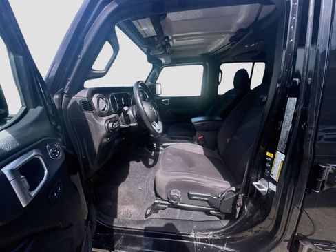 Certified 2022 Jeep Wrangler Unlimited Rubicon 4xe w/ Cold Weather Group AWD/4WD image 23
