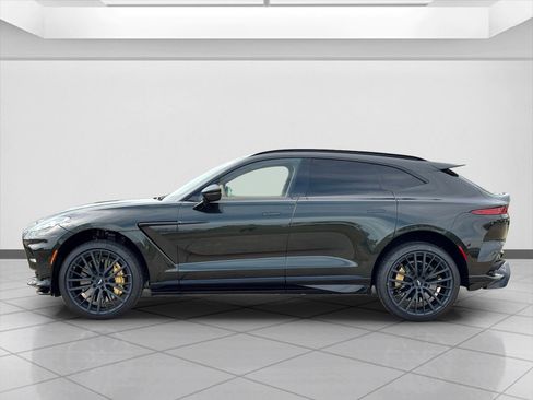 Used 2025 Aston Martin DBX 707 image 8