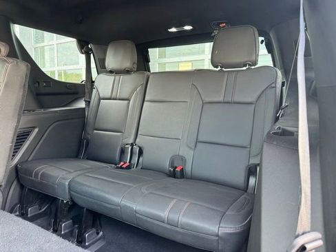 Used 2023 Chevrolet Tahoe RST AWD/4WD image 8