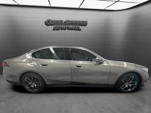 Used 2026 BMW 530i RWD image 6