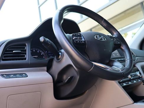 Used 2020 Hyundai Elantra Value Edition w/ Cargo Package (C1) FWD image 40