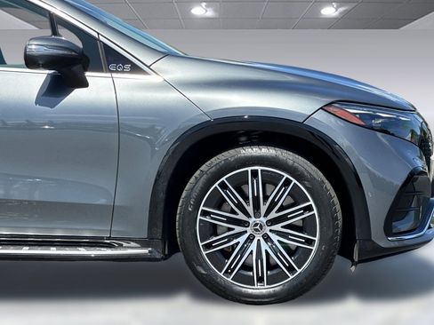 Used 2023 Mercedes-Benz EQS 580 4MATIC SUV image 36
