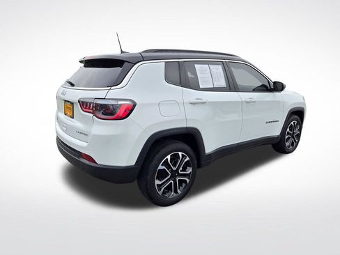 Used 2024 Jeep Compass Limited AWD/4WD image 3