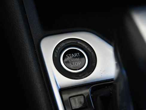 Used 2024 Nissan Sentra SV FWD image 24