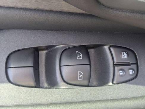 Used 2024 Nissan Murano SV FWD image 12