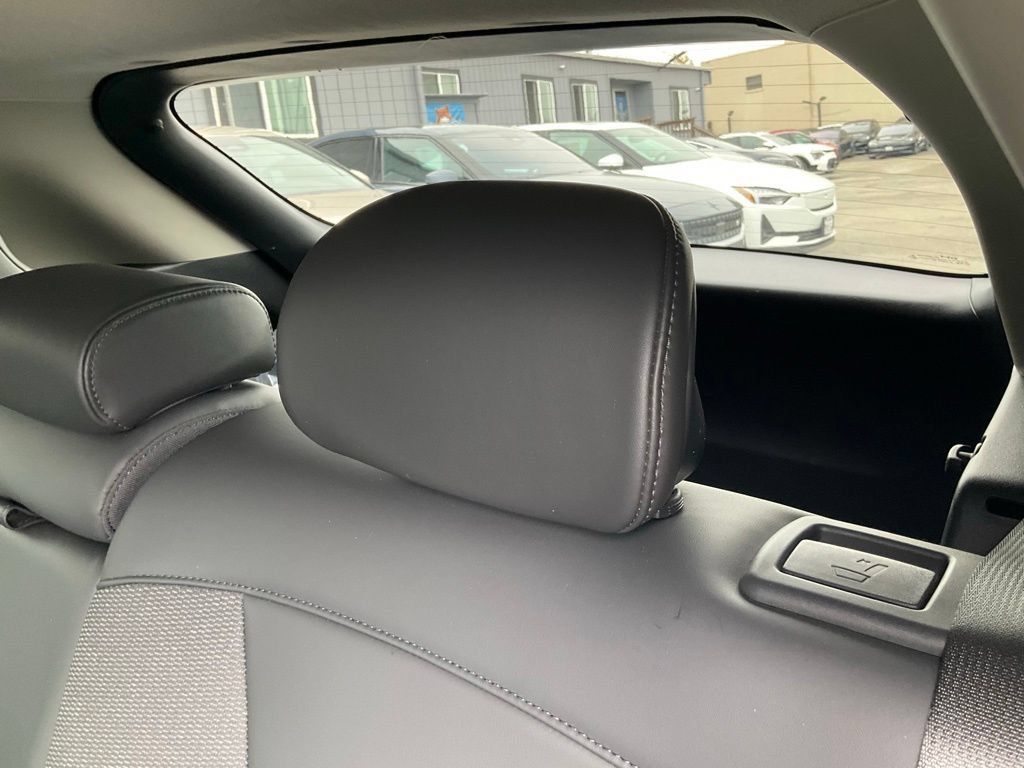 Used 2024 Kia Niro Wind FWD image 30