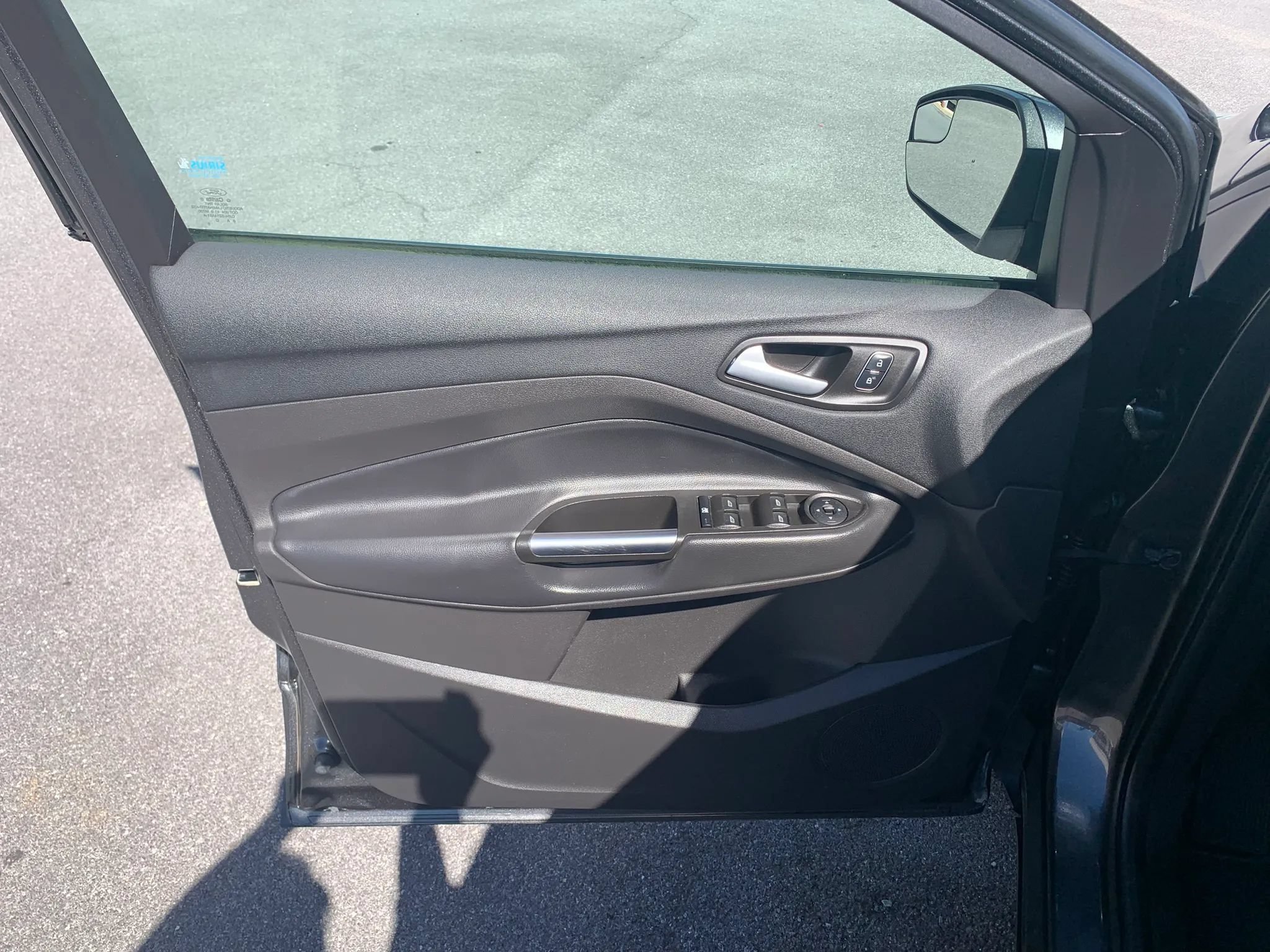 Used 2017 Ford Escape SE AWD/4WD image 8