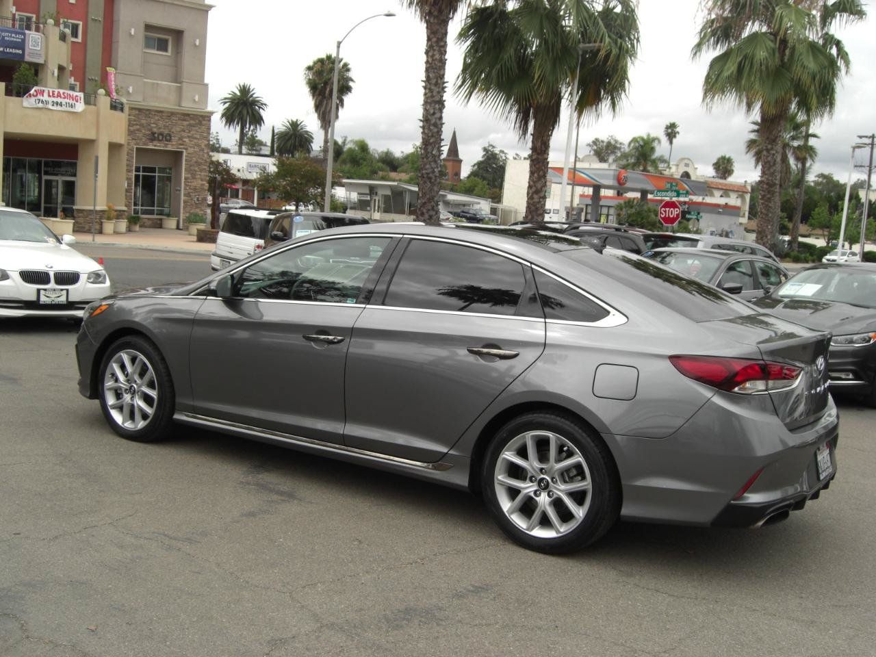 Used 2019 Hyundai Sonata Limited FWD image 4