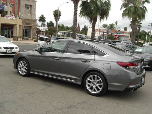 Used 2019 Hyundai Sonata Limited FWD image 4