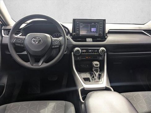 Used 2021 Toyota RAV4 XLE image 13