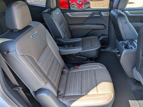 Used 2026 GMC Acadia Denali Ultimate w/ LPO, Floor Liner Package image 21