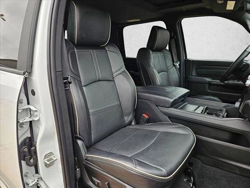 Used 2024 RAM 2500 Limited AWD/4WD image 20