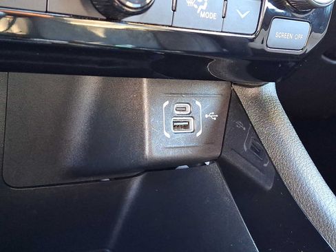 Certified 2025 Jeep Compass Limited AWD/4WD image 24