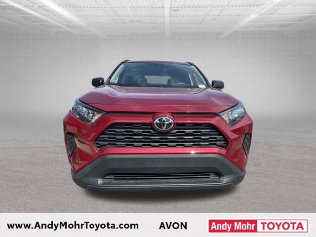 Used 2021 Toyota RAV4 LE FWD image 3