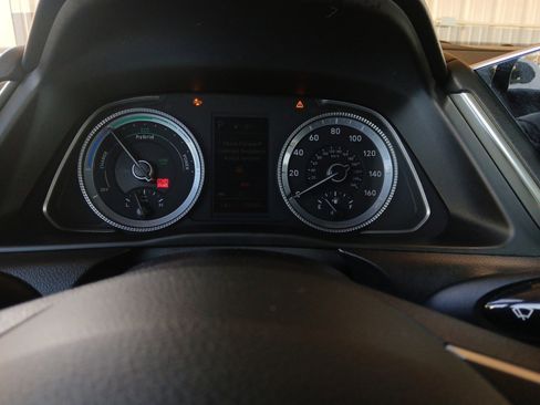 Used 2023 Hyundai Sonata SEL w/ Cargo Package image 18