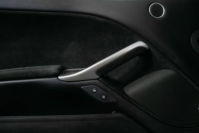 Used 2015 Ferrari F12 Berlinetta RWD image 15