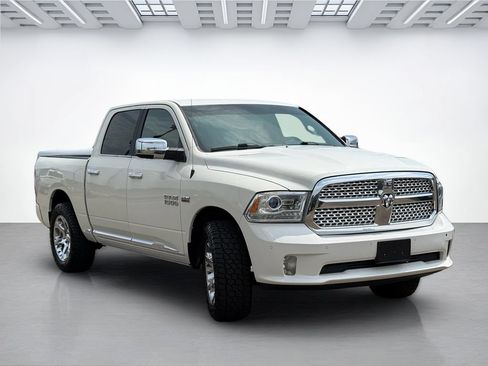 Used 2017 RAM 1500 Limited RWD image 5