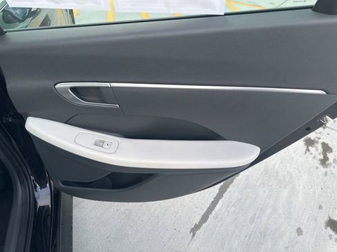 Used 2025 Hyundai Sonata SE image 23