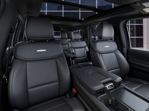 New 2027 Ford Expedition Platinum w/ Stealth Appearance Package AWD/4WD image 10