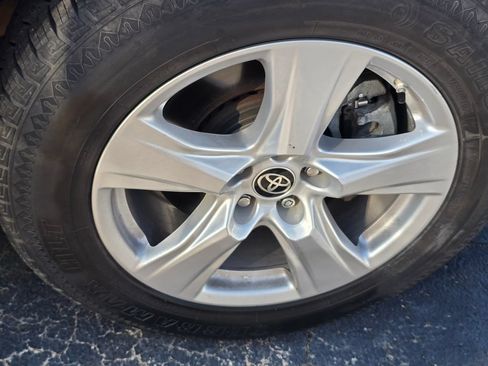 Certified 2022 Toyota Highlander LE AWD/4WD image 18
