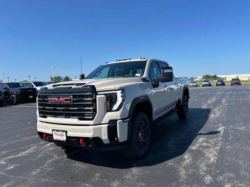 New 2026 GMC Sierra 2500 AT4 w/ AT4 Premium Plus Package AWD/4WD image 6