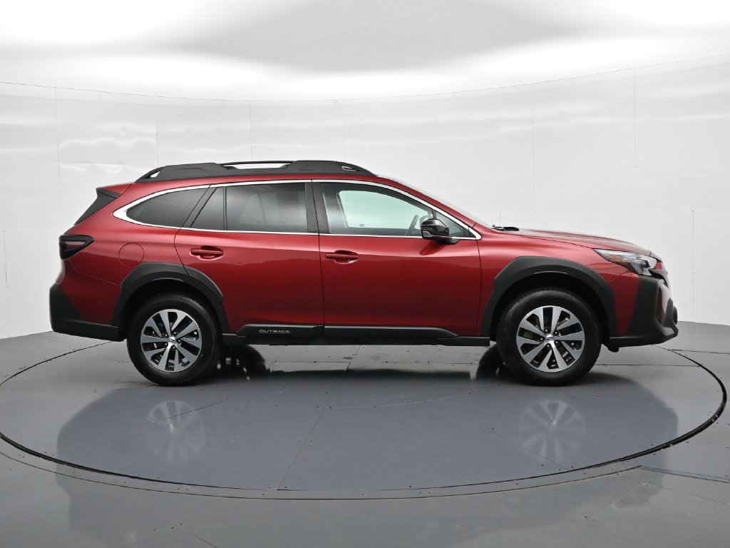 Used 2025 Subaru Outback Premium AWD/4WD image 5