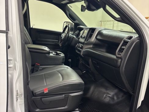Used 2022 RAM 2500 Tradesman w/ Safety Group image 27