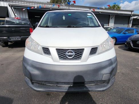 Used 2018 Nissan NV200 S image 2