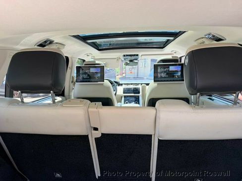 Used 2019 Land Rover Range Rover Long Wheelbase Supercharged AWD/4WD image 13