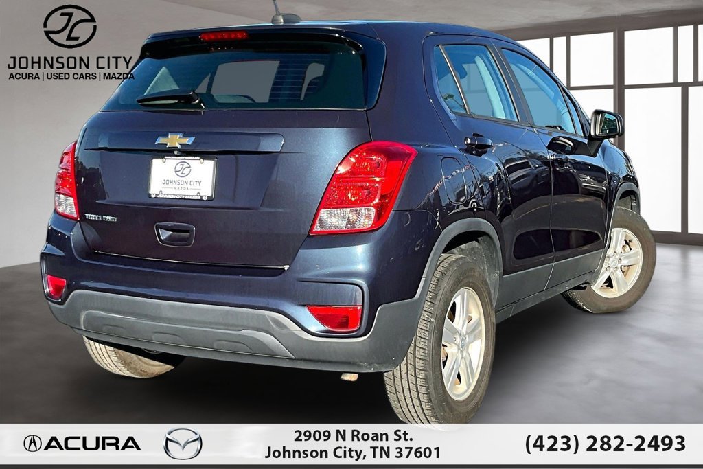 Used 2019 Chevrolet Trax LS AWD/4WD image 2