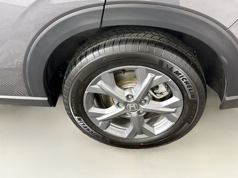 Certified 2025 Honda HR-V LX image 5