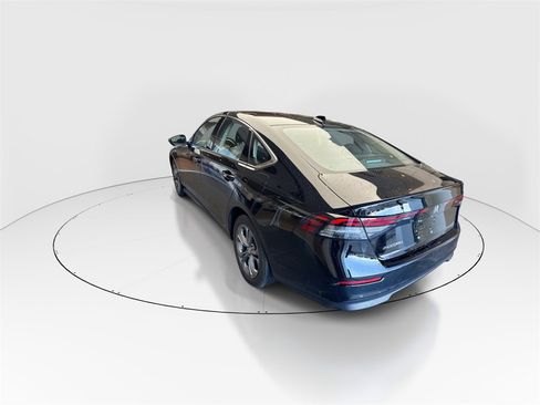 Used 2023 Honda Accord EX image 6