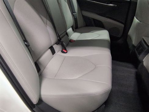Used 2023 Toyota Camry XLE image 21