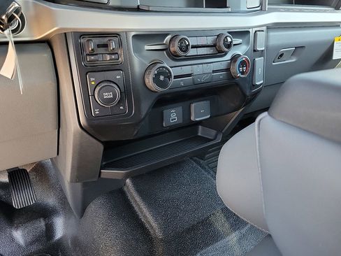 New 2026 Ford F250 XL w/ XL Off-Road Package image 25