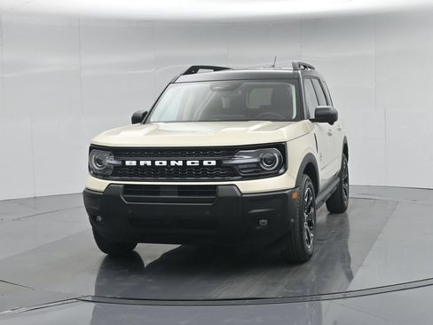 Used 2025 Ford Bronco Sport Outer Banks w/ Outer Banks Tech Package+ AWD/4WD image 55