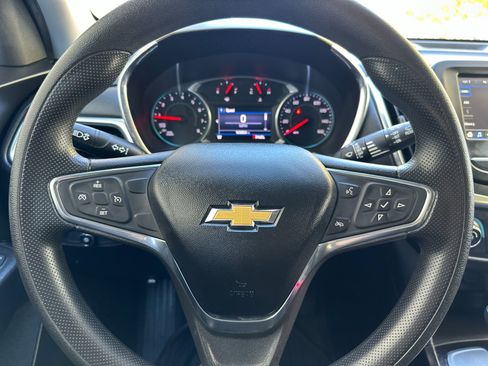 Used 2019 Chevrolet Equinox LT image 26