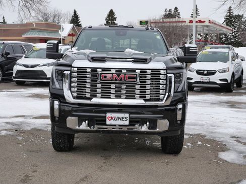 Used 2024 GMC Sierra 2500 Denali w/ Denali Reserve Package AWD/4WD image 2