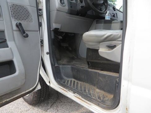 Used 2014 Ford E-150 and Econoline 150 RWD image 20