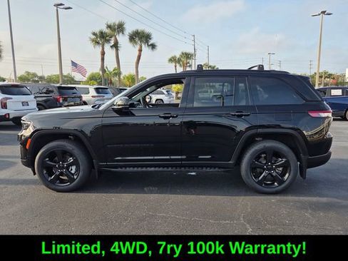 Used 2023 Jeep Grand Cherokee Limited w/ Luxury Tech Group II image 4