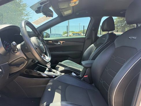 Used 2023 Kia Forte GT-Line FWD image 9