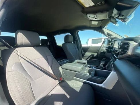 Used 2026 Toyota Tundra SR5 w/ SR5 Convenience Package AWD/4WD image 19