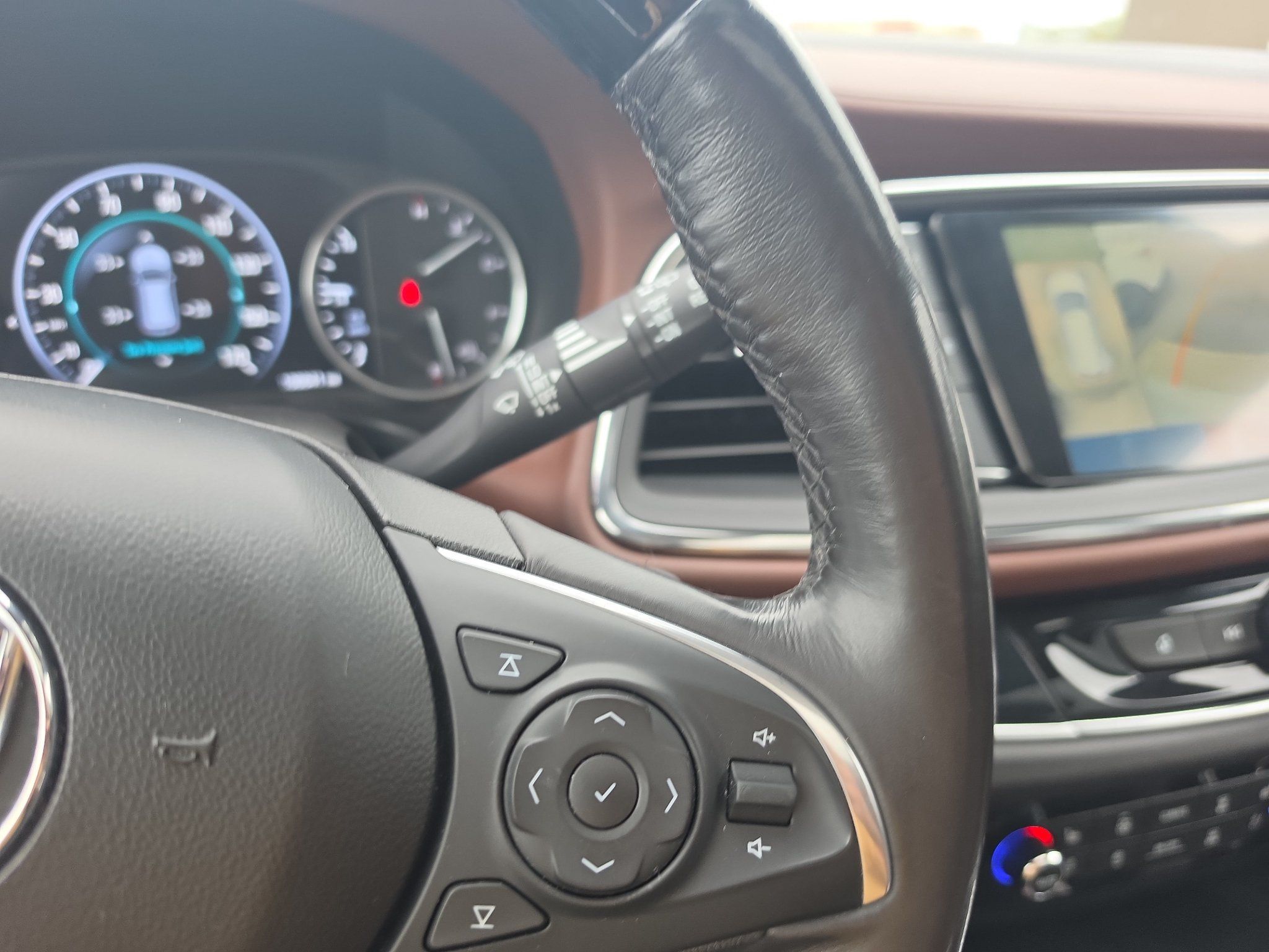 Used 2018 Buick Enclave Avenir AWD/4WD image 34