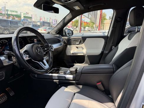 Used 2023 Mercedes-Benz GLB 250 4MATIC image 19
